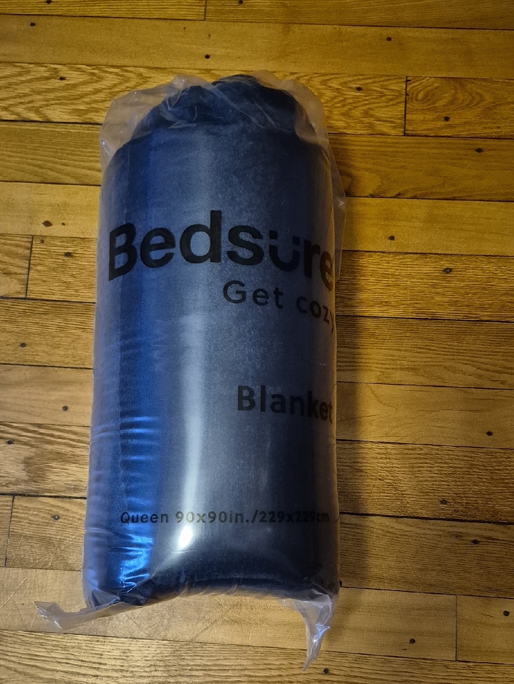Bedsure Plush Navy Blue Throw Blanket - Soft Cozy Comfort